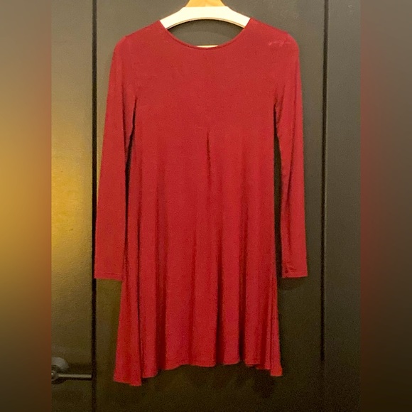 Old Navy sz XS deep red/maroon long-sleeve t-shirt dress; simple and comfortable - Picture 2 of 2
